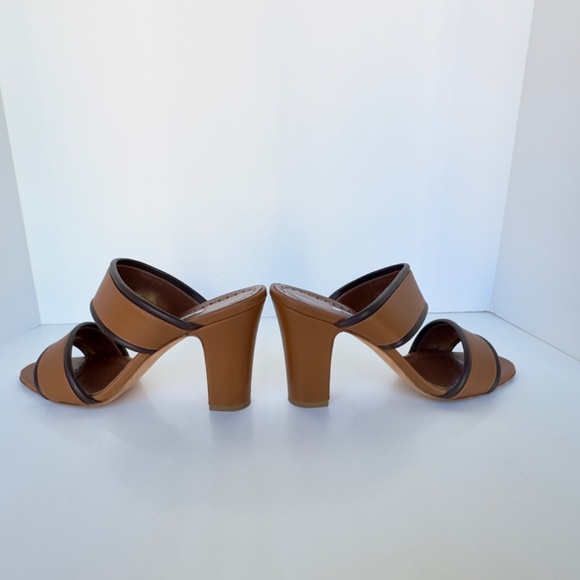 Manolo Blahnik Two Strap Leather Sandals in Brown with Black Trim, IT 40.5 - Picture 4 of 13
